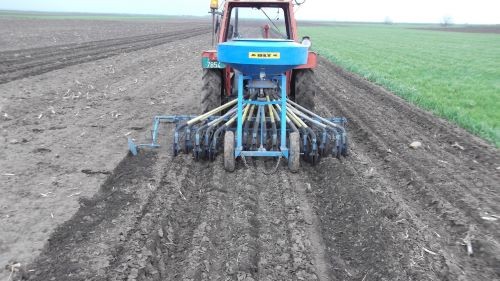 You are currently viewing JESENJA OBRADA ZEMLJIŠTA