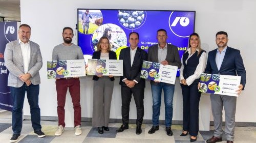 You are currently viewing ZAVRŠEN 14. NLB ORGANIC KONKURS. TRI MILIONA DINARA ZA NAJINOVATIVNIJE ORGANSKE PROJEKTE