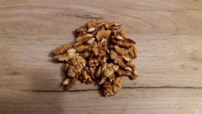 Očišćeno jezgro oraha.